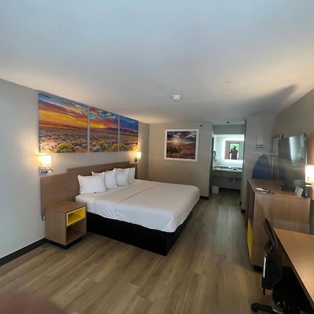 Days Inn By Wyndham Covington Dış mekan fotoğraf