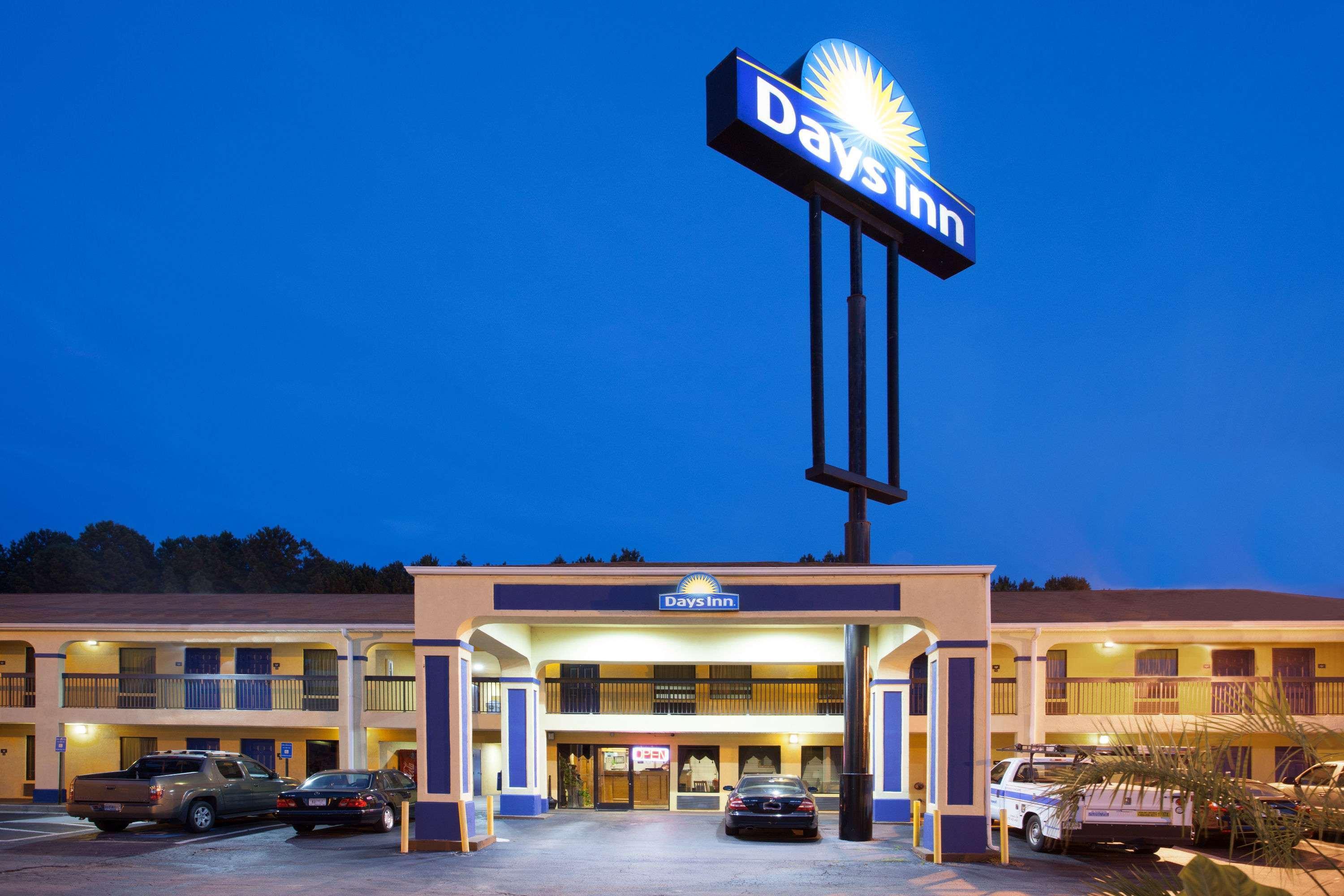 Days Inn By Wyndham Covington Dış mekan fotoğraf