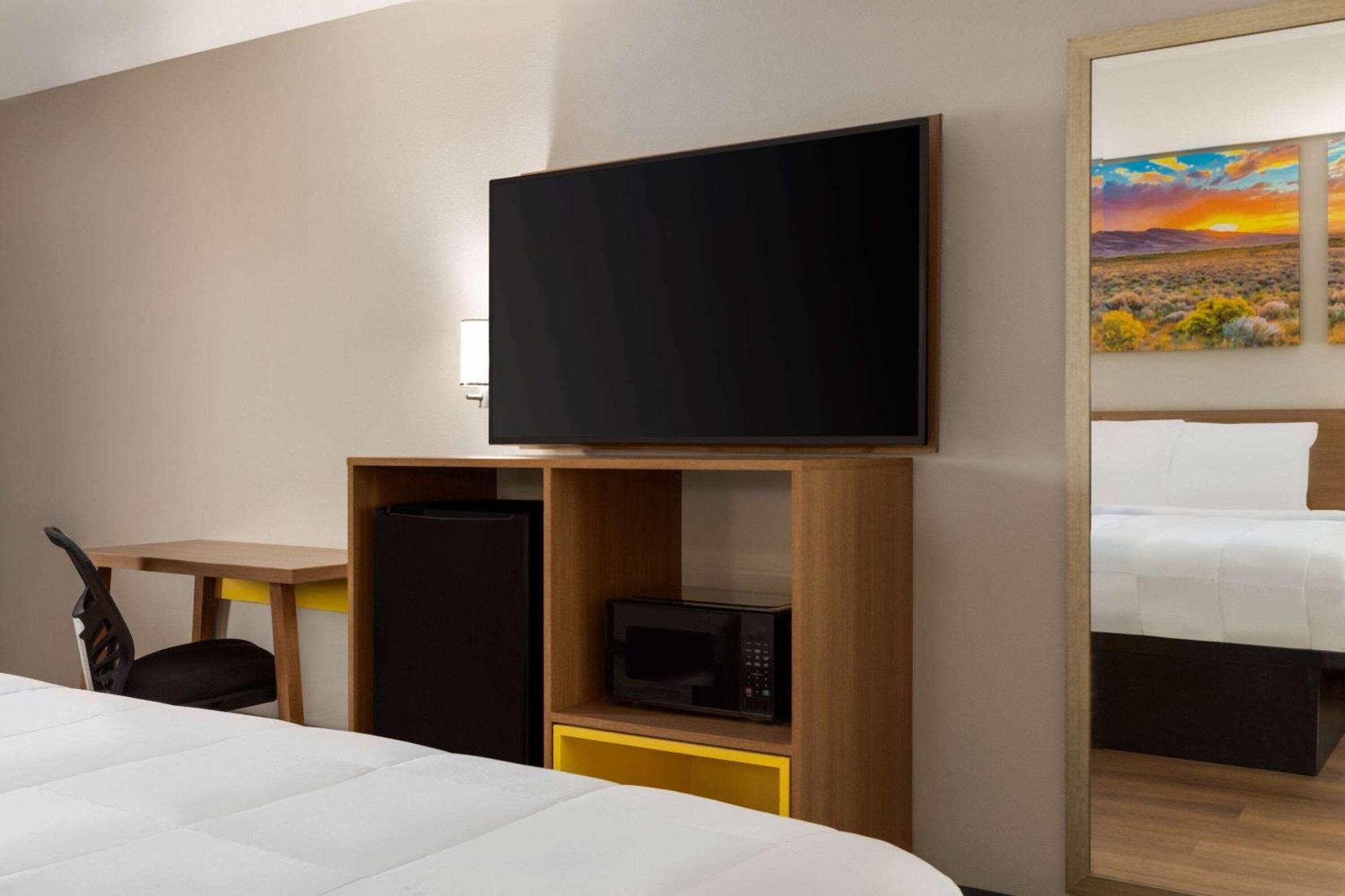 Days Inn By Wyndham Covington Dış mekan fotoğraf