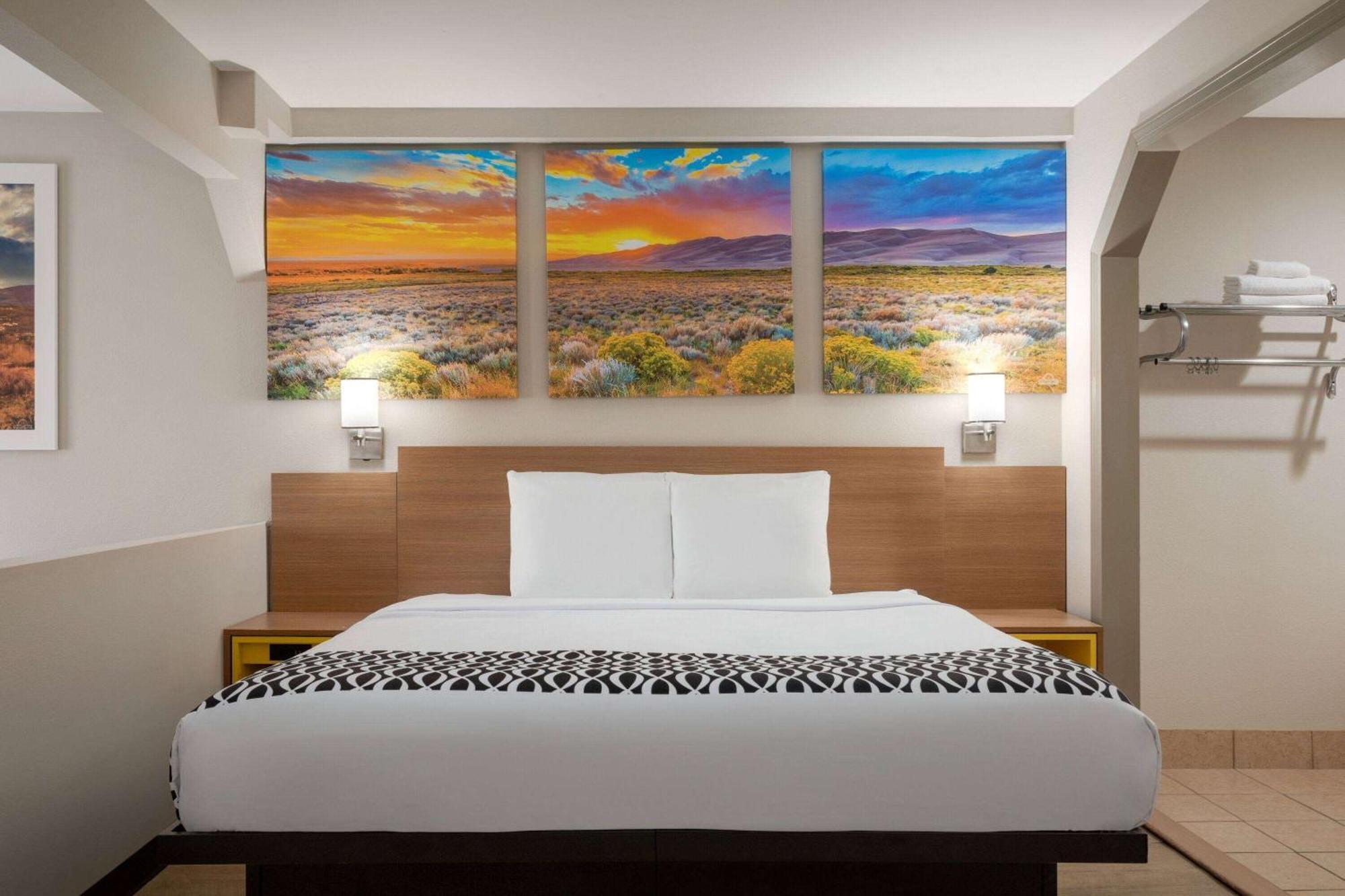 Days Inn By Wyndham Covington Dış mekan fotoğraf