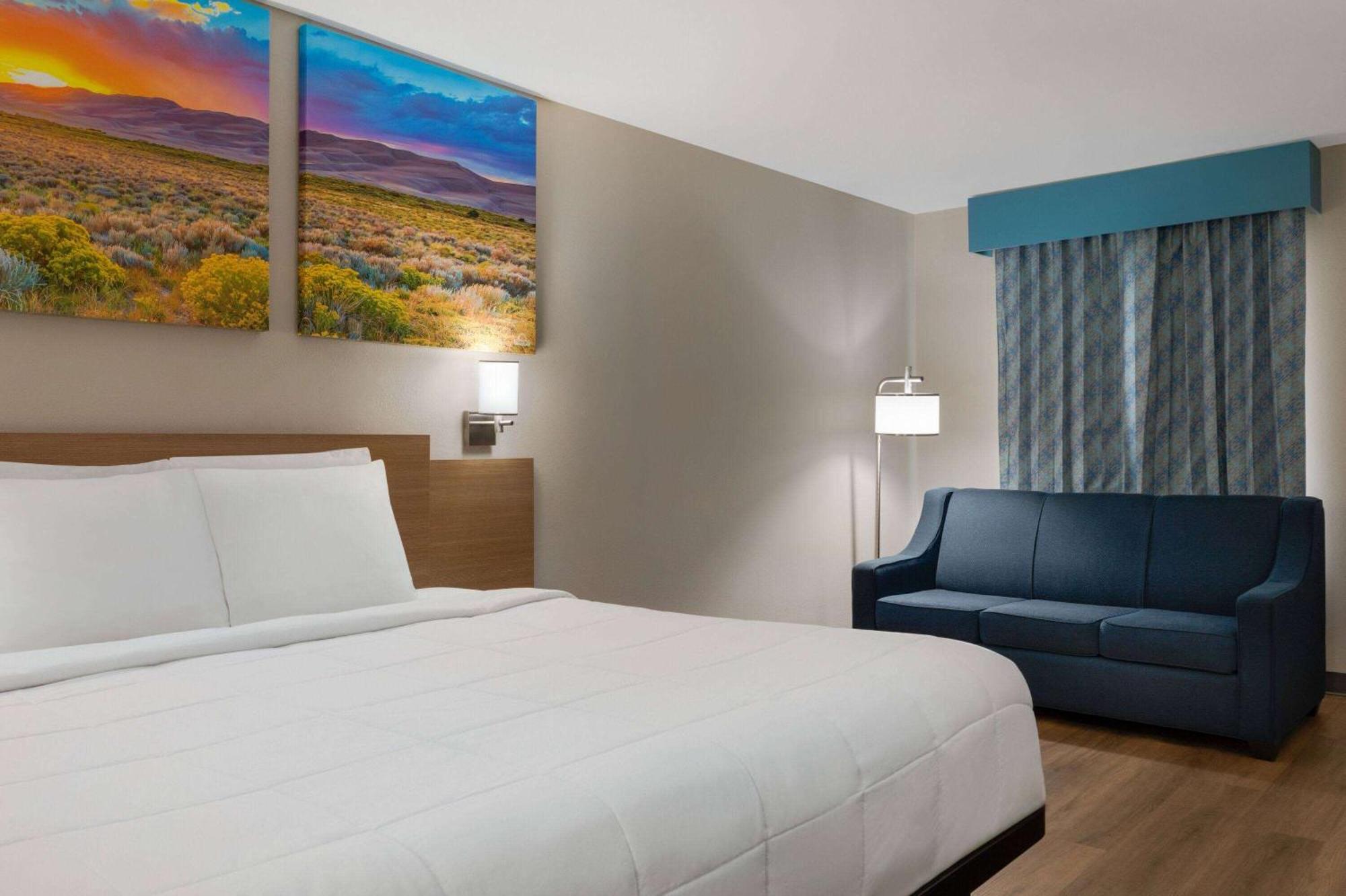 Days Inn By Wyndham Covington Dış mekan fotoğraf
