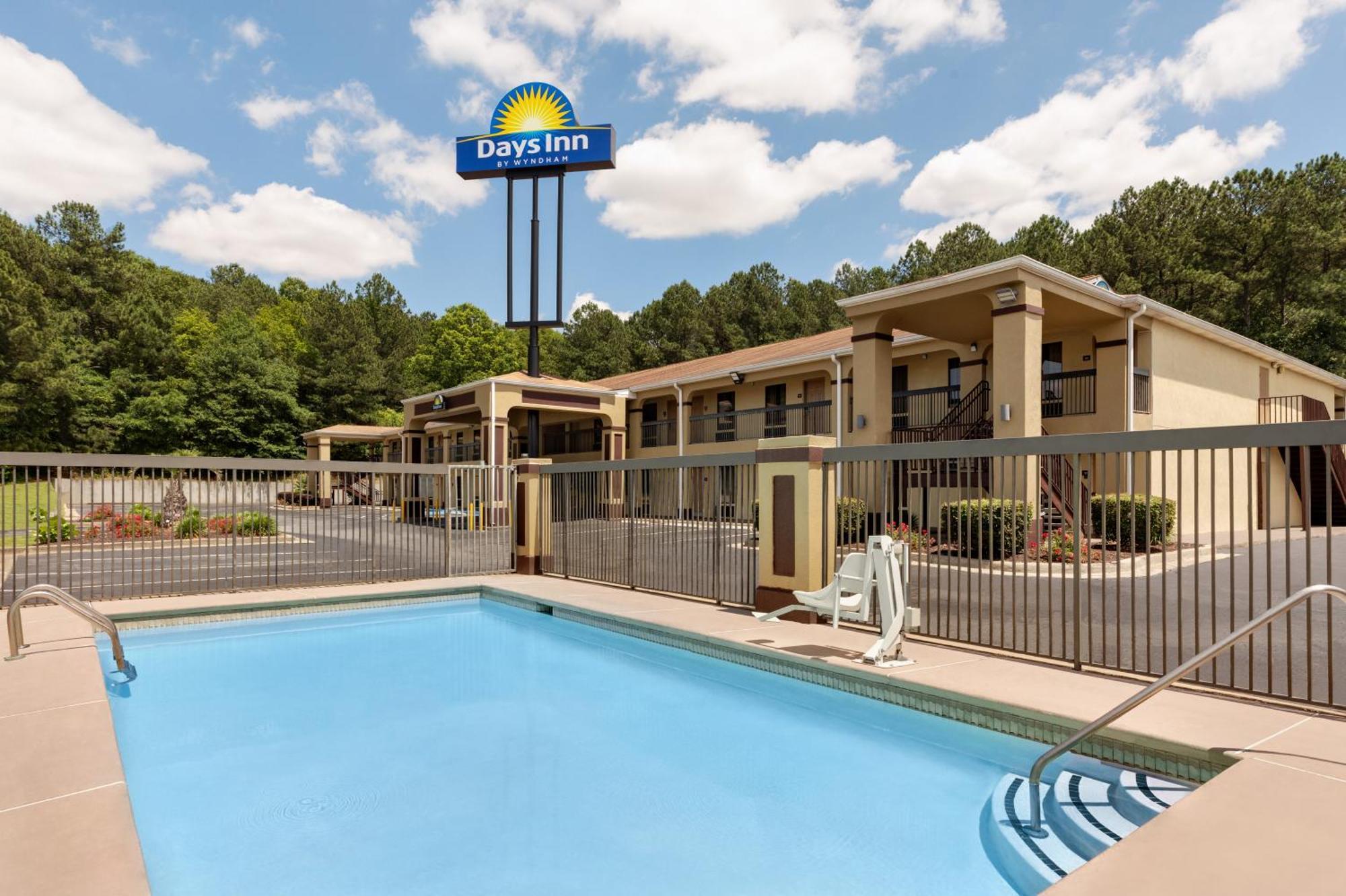 Days Inn By Wyndham Covington Dış mekan fotoğraf